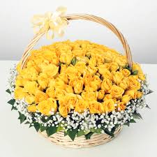 100 yellow roses basket